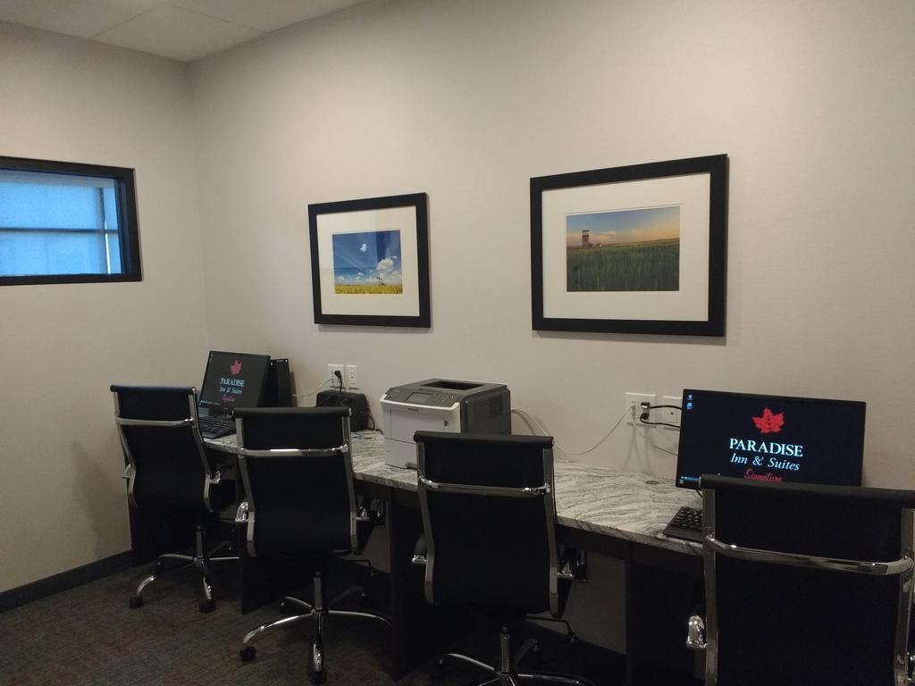 Park Inn By Radisson Edmonton Airport 르덕 외부 사진