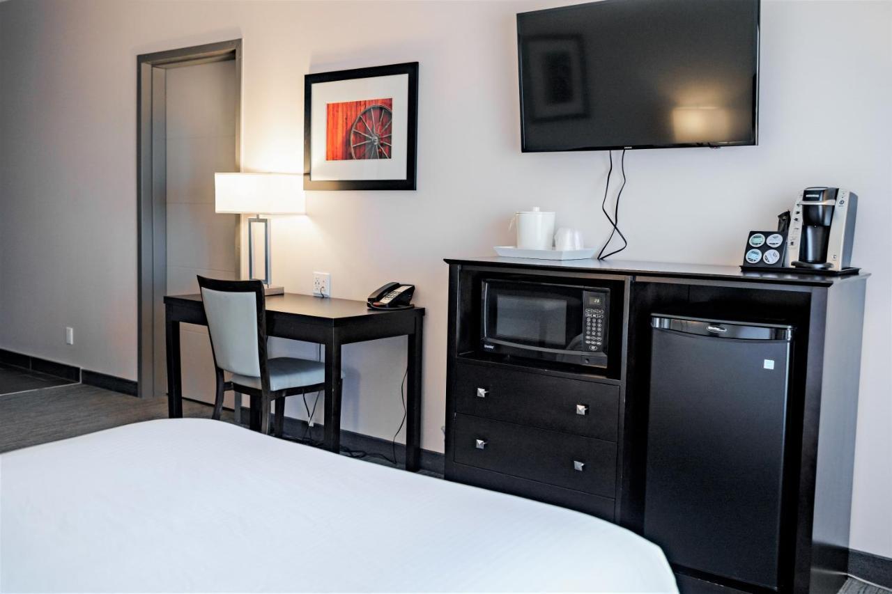Park Inn By Radisson Edmonton Airport 르덕 외부 사진