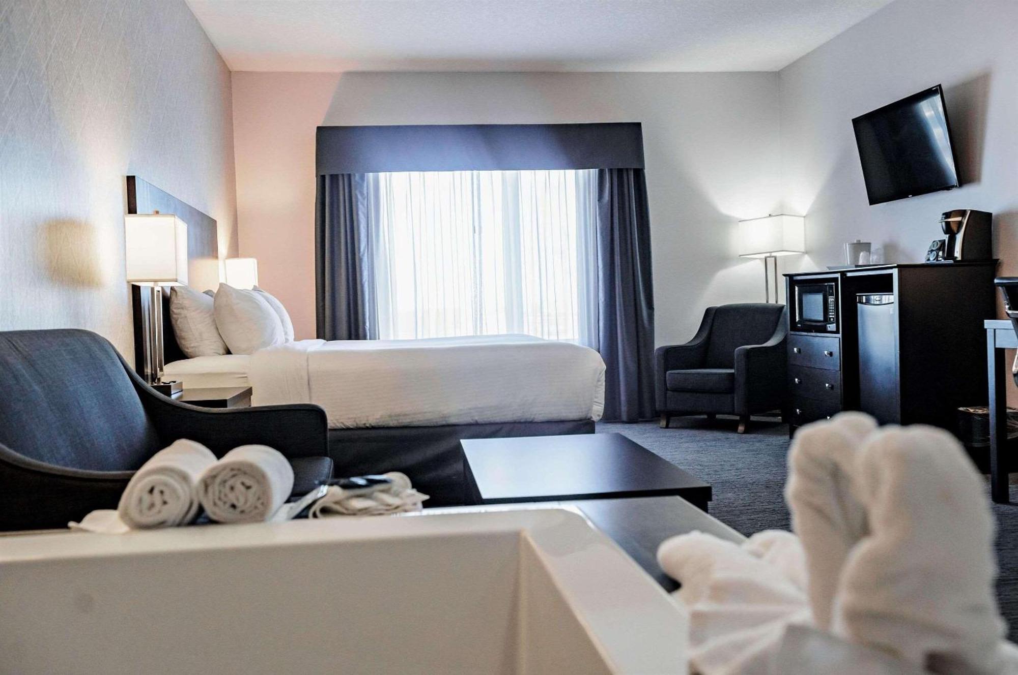 Park Inn By Radisson Edmonton Airport 르덕 외부 사진